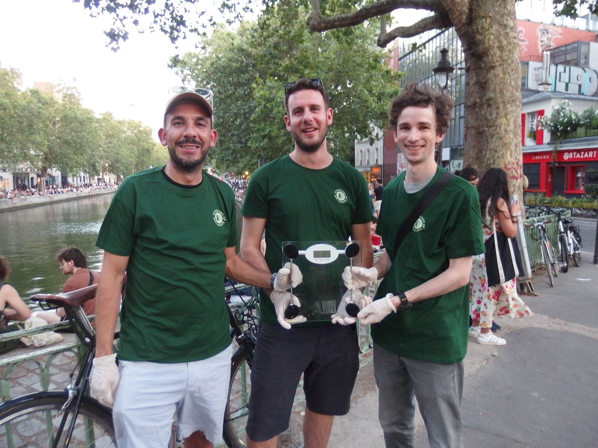 Creatives of Tomorrow volunteers along the Canal Saint-Martin in Paris